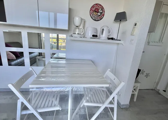 Grand Climatise Avec Parking Prive A Motte - Fr-1-716-60